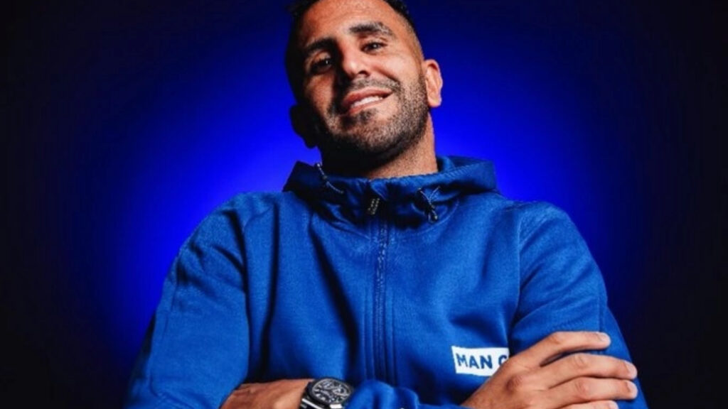 Mahrez renews contract