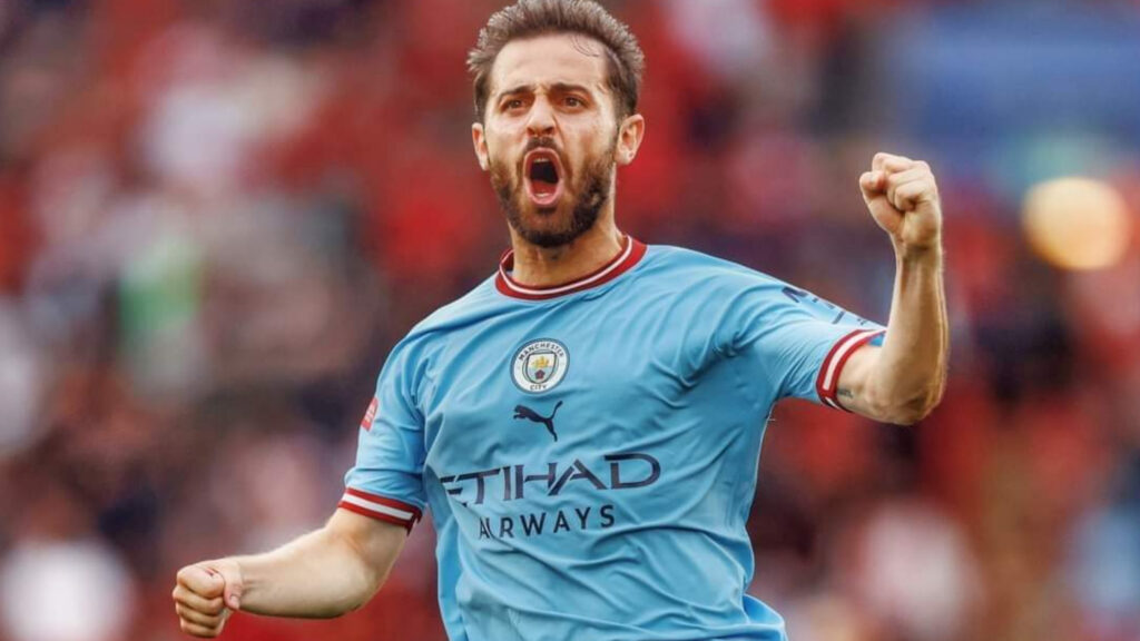City offer a new contract to Bernardo